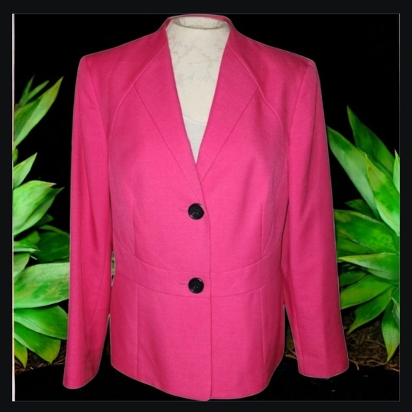 Le Suit Pink Blazer with Notched Lapel and Tailored Fit - Picture 1 of 4